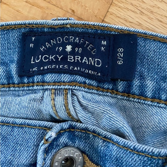 Lucky Brand Jeans Sweet Crop 6/28 - Picture 4 of 5